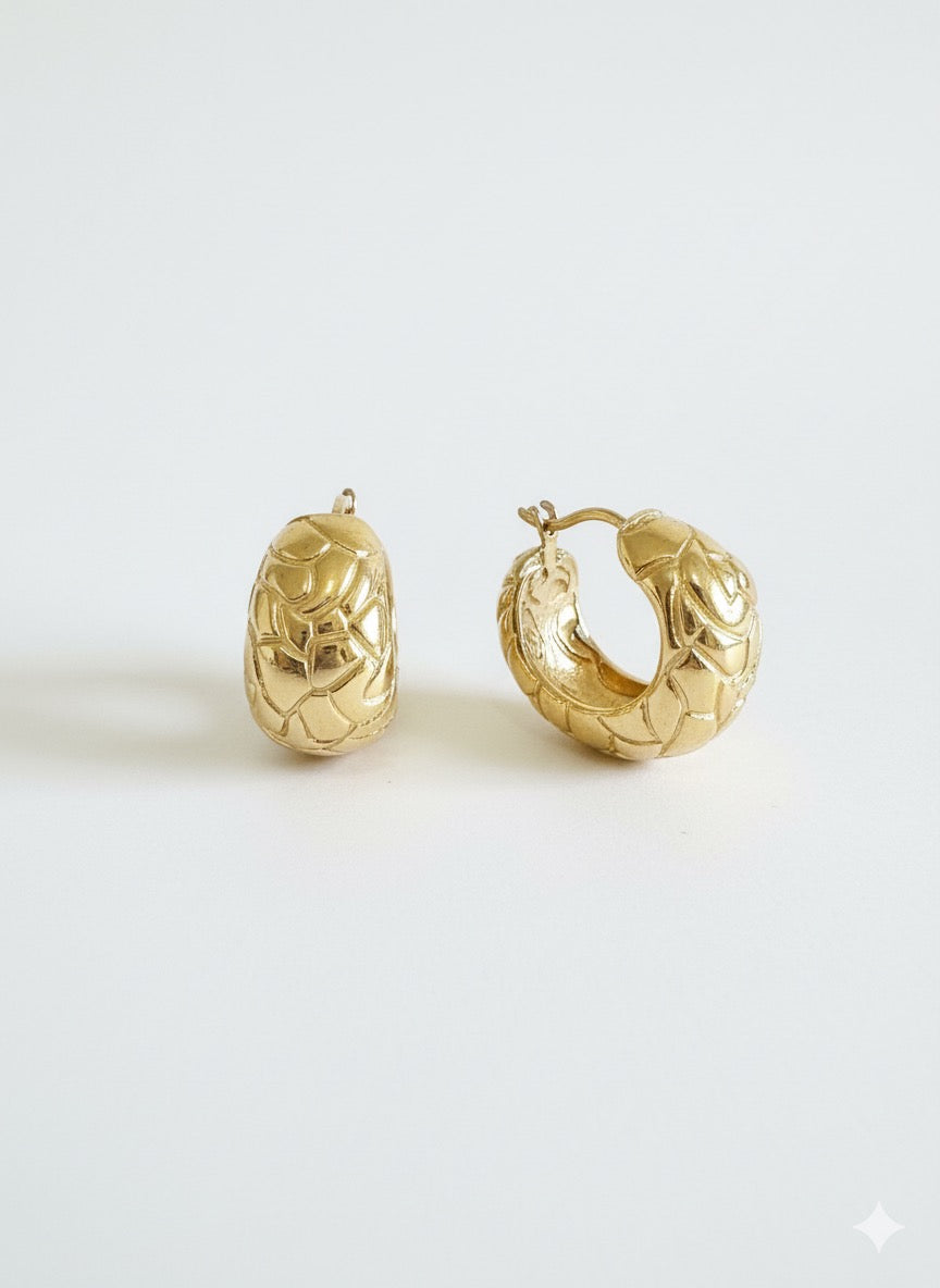 10K GOLD EARRING