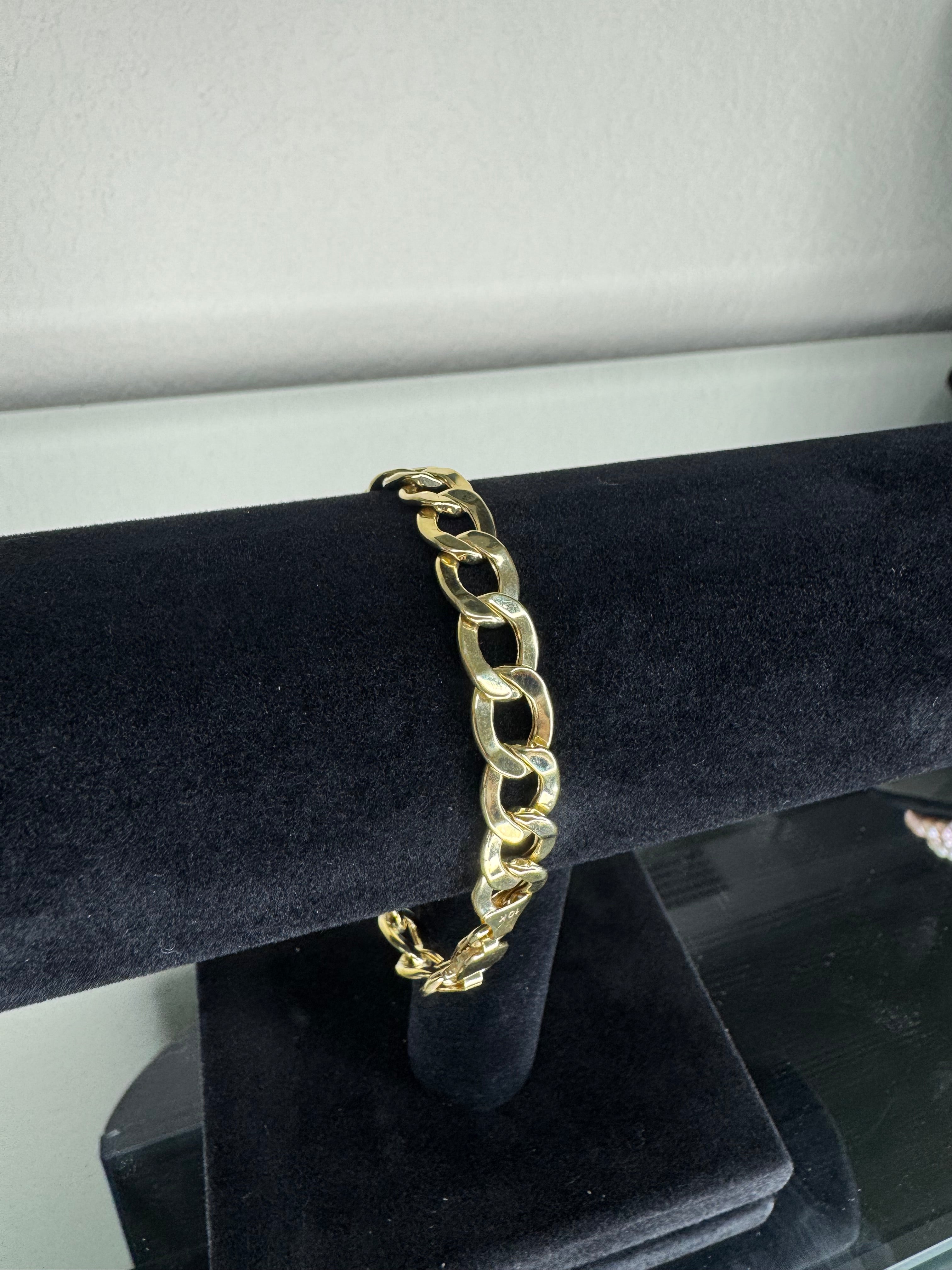 10K HOLLOW YELLOW GOLD 9.14MM OPEN CUBAN BRACELET