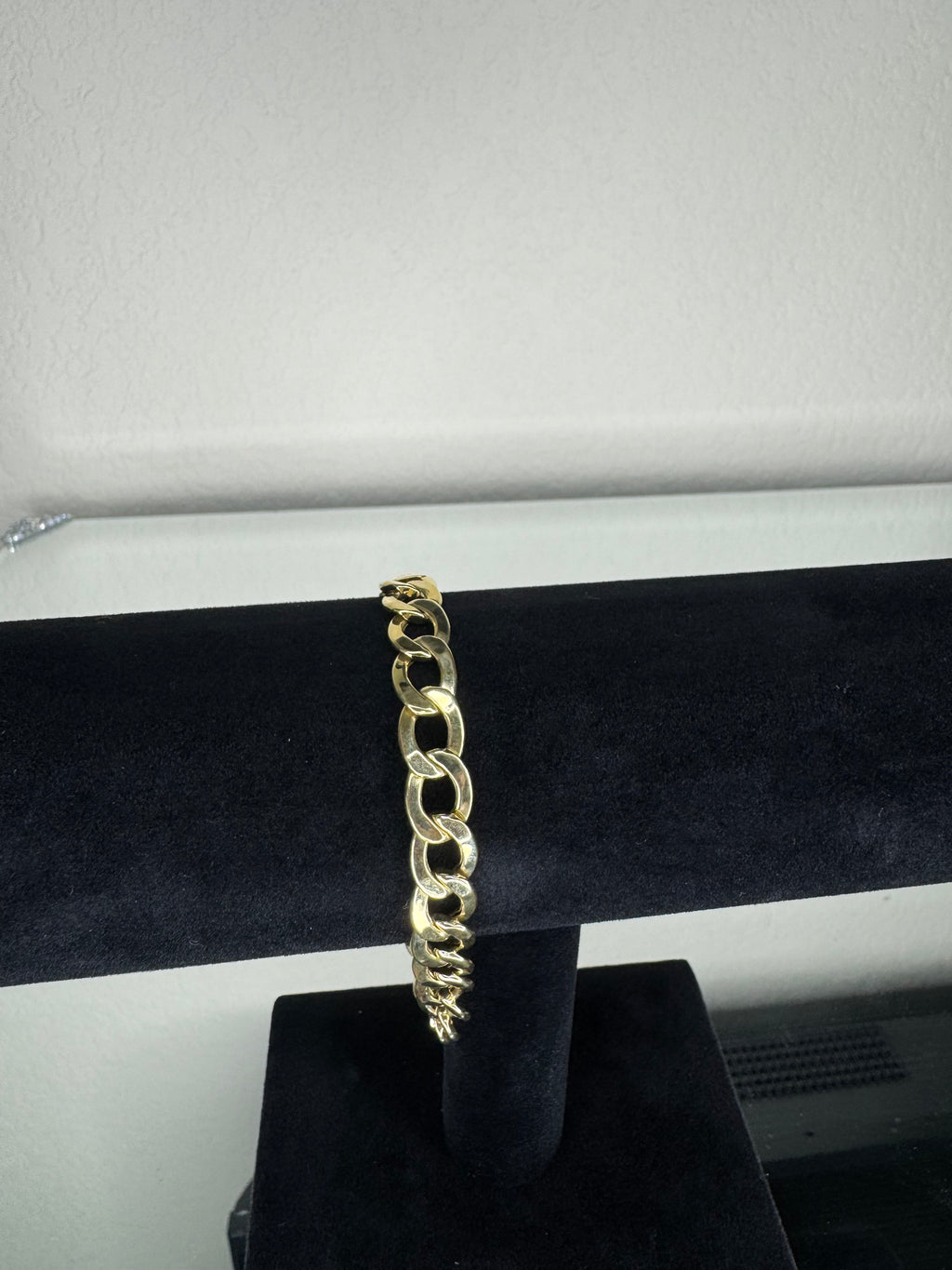 10K HOLLOW YELLOW GOLD 9.14MM OPEN CUBAN BRACELET