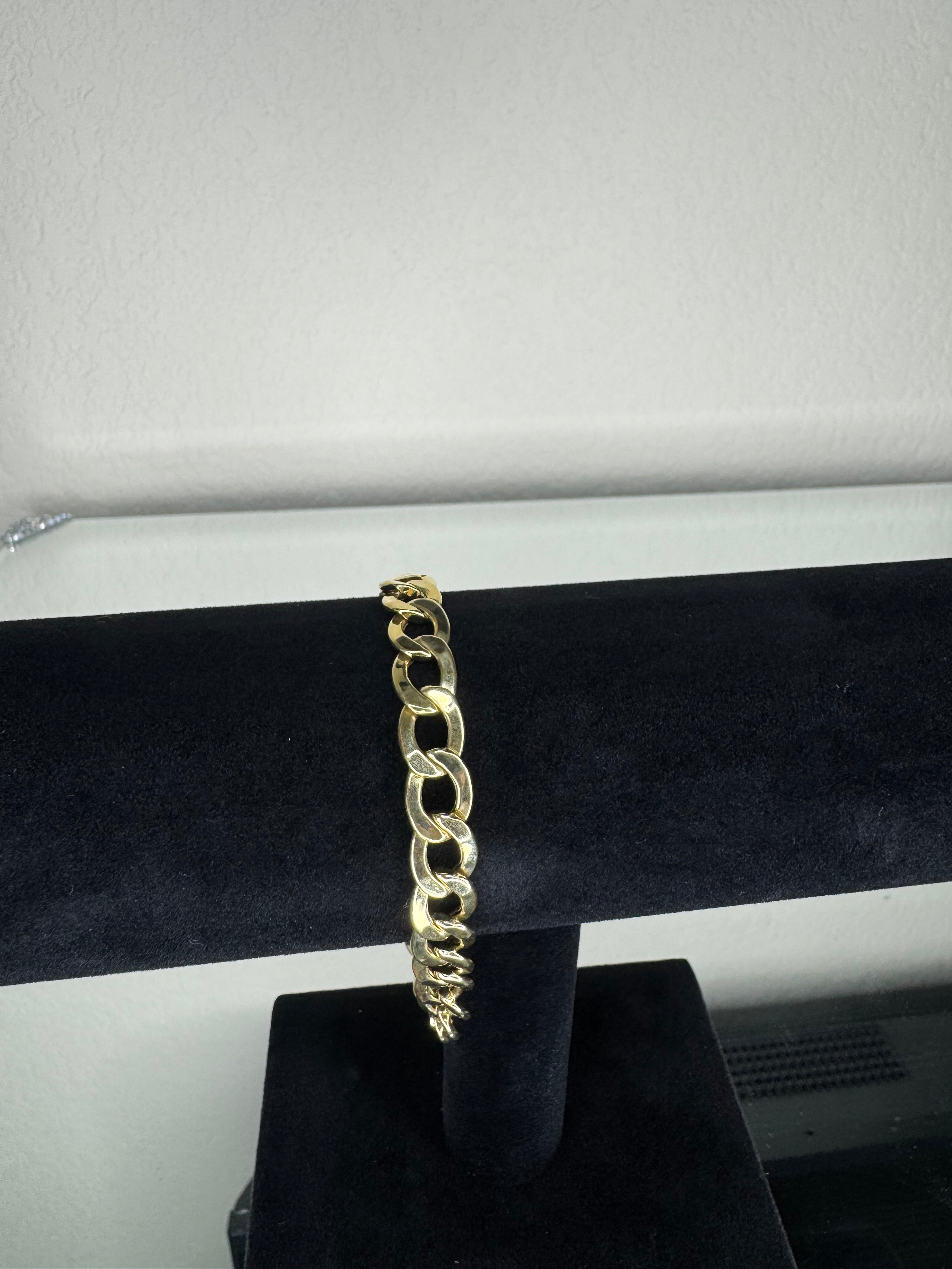 10K HOLLOW YELLOW GOLD 9.14MM OPEN CUBAN BRACELET