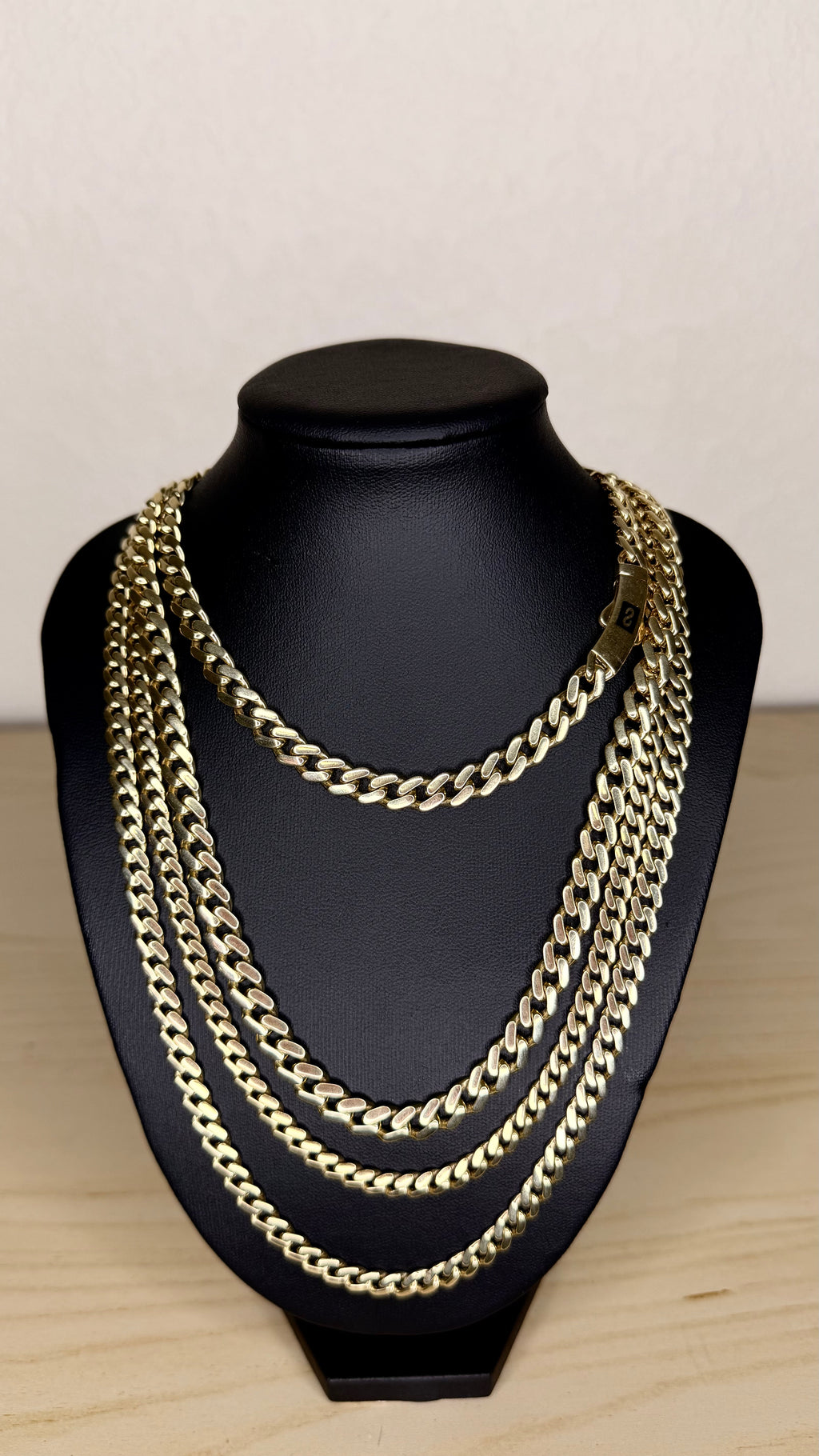 10K YELLOW GOLD MONACO CHAIN CLASSIC