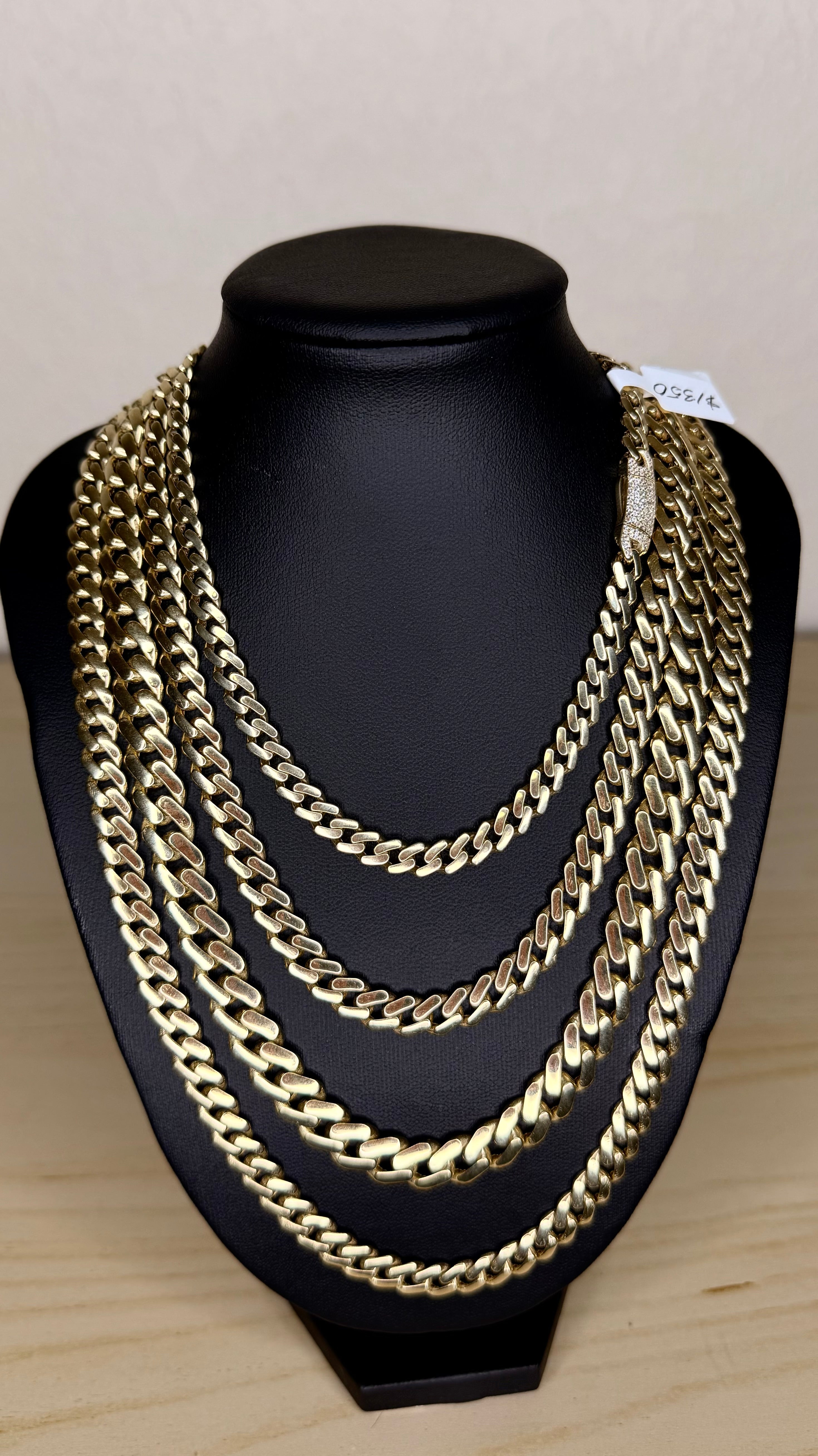 10K YELLOW GOLD MONACO CHAIN CLASSIC PAVÉ LOCK